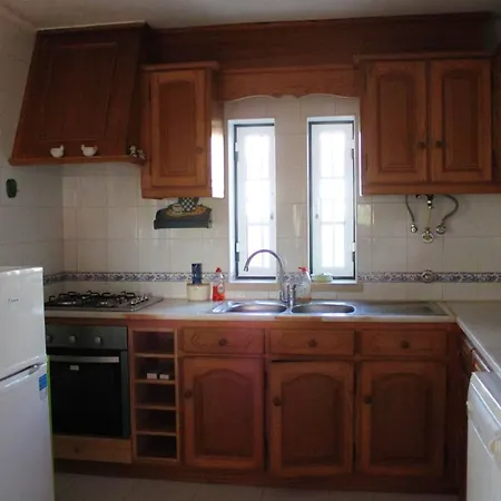 Charming House With Sea View In Nazare